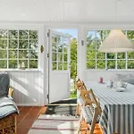 3 Bedroom Awesome In Holiday home