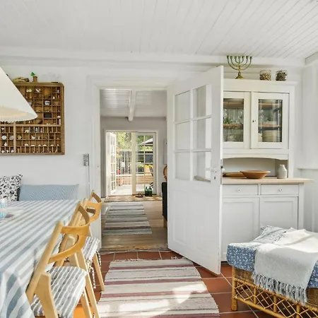 3 Bedroom Awesome In Feriehus Tranekær