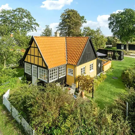 3 Bedroom Awesome In *