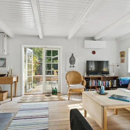 3 Bedroom Awesome In *