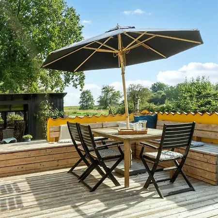 3 Bedroom Awesome In Feriehus