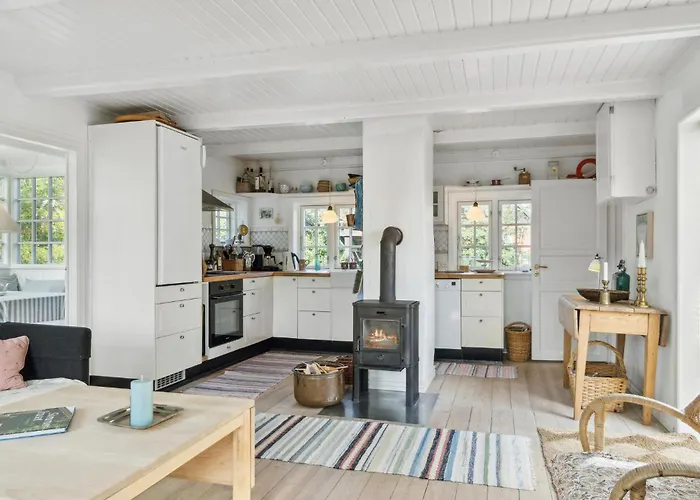 3 Bedroom Awesome In *