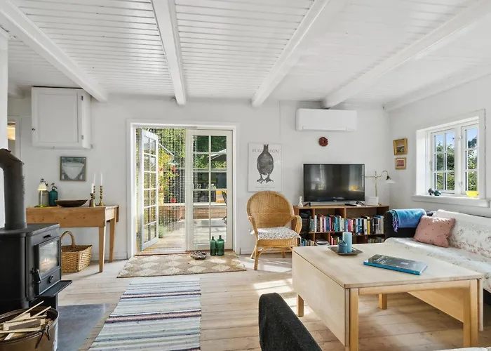 3 Bedroom Awesome In *